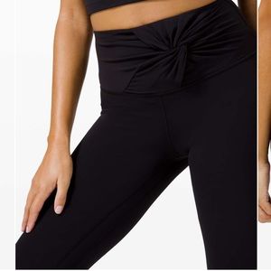 GUC Lululemon Align Twist Leggings 28” Size 4